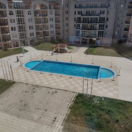 ред хаус *